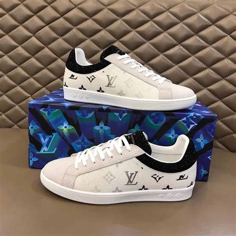 louis vuitton herren sneaker|Louis Vuitton sneakers new collection.